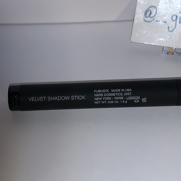NARS Filbuste Velvet Shadow Stick - Picture 7 of 12
